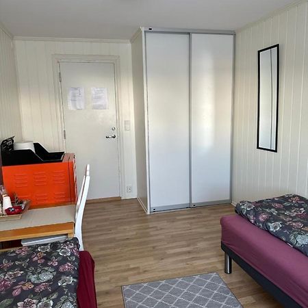 Bedroom In City Centre, No Shower Available Олесунн Экстерьер фото